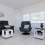 Klaus-groth-strasse 2, Whg 10 Lejlighed *